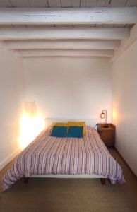 Gîtes à Blaudeix : chambre double au premier étage